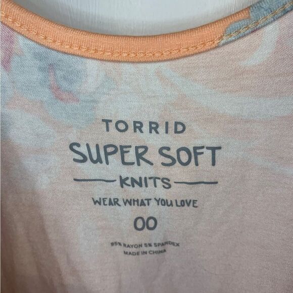 Torrid size 00 or‎ Medium Peach Cold Shoulder Top - Picture 4 of 5